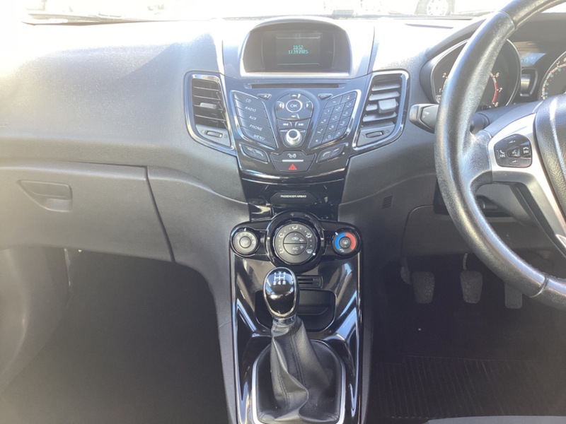 Used Ford Fiesta 2015 for sale - 77132605: Photo 12