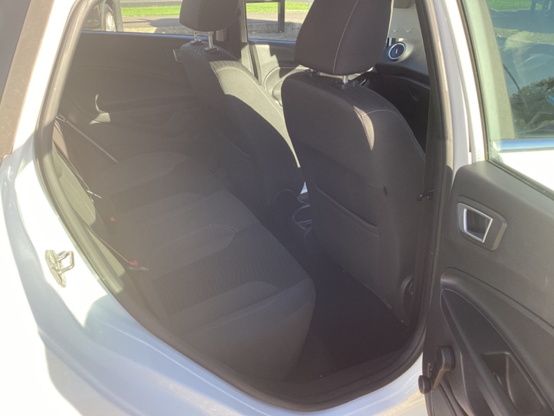 Used Ford Fiesta 2015 for sale - 77132605: Photo 9