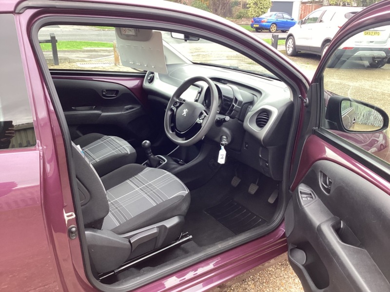 Used Peugeot 108 2017 for sale - 76547404: Photo 7