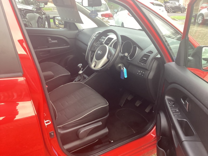 Used Kia Venga 2011 for sale - 77038636: Photo 8