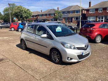 Used Toyota Yaris 2014 for sale - 78558034: Photo