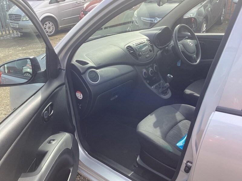 Used Hyundai i10 2012 for sale - 77821796: Photo 11