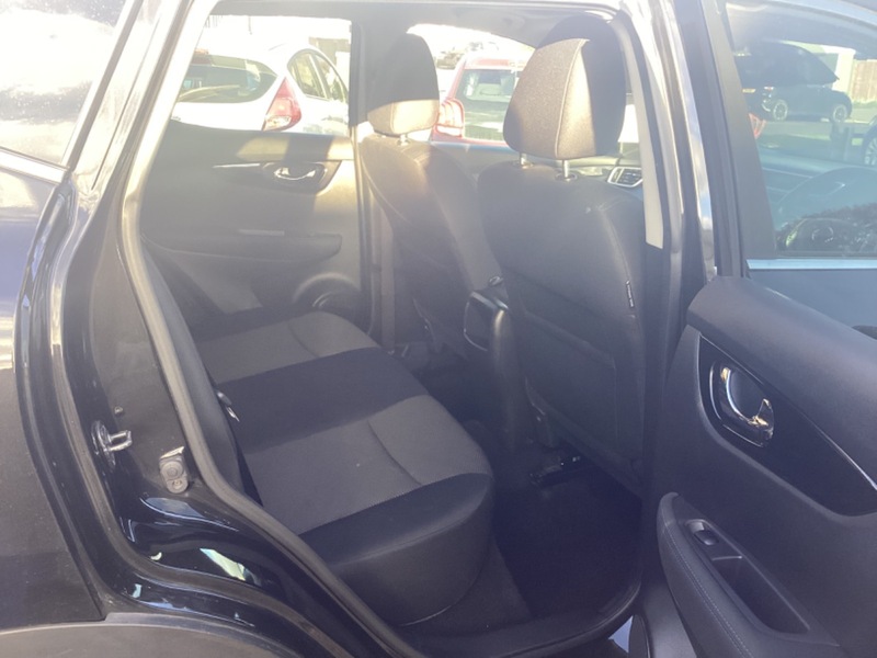 Used Nissan Qashqai 2015 for sale - 76643091: Photo 9