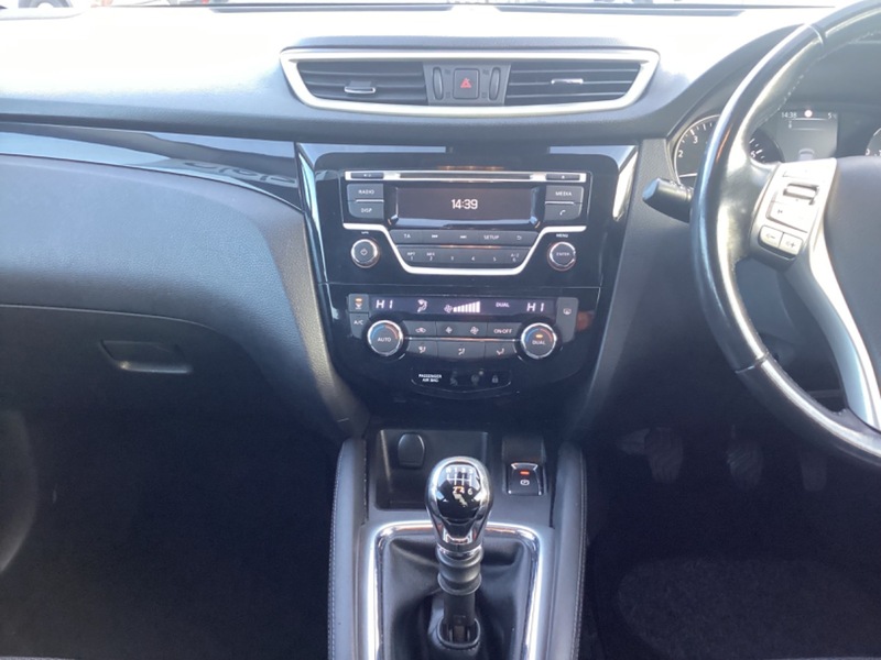 Used Nissan Qashqai 2015 for sale - 77423103: Photo 12