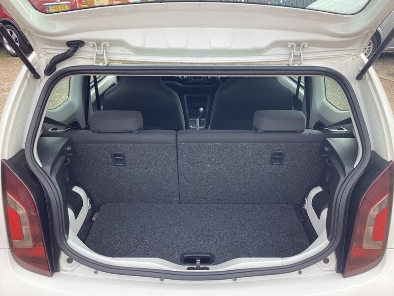 Used Volkswagen up! 2014 for sale - 78111537: Photo 8