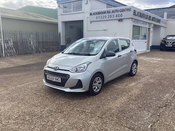 Used Hyundai i10 2018 for sale - 79871962: Photo