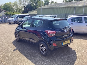 Used Hyundai i10 2015 for sale - 78459129: Photo