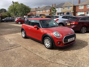 Used MINI Hatch 2016 for sale - 76400075: Photo
