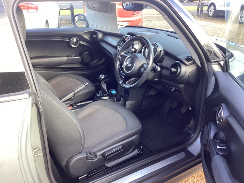 Used MINI Hatch 2014 for sale - 77201000: Photo 8