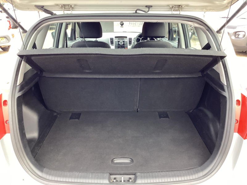 Used Kia Venga 2013 for sale - 76418050: Photo 9