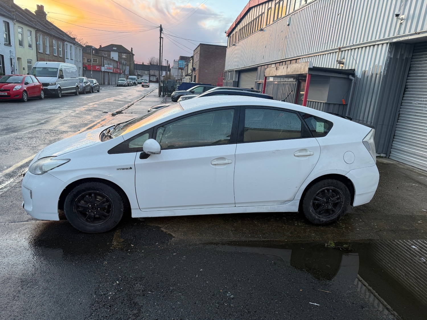 Used Toyota Prius 2015 for sale - 77605320: Photo 4