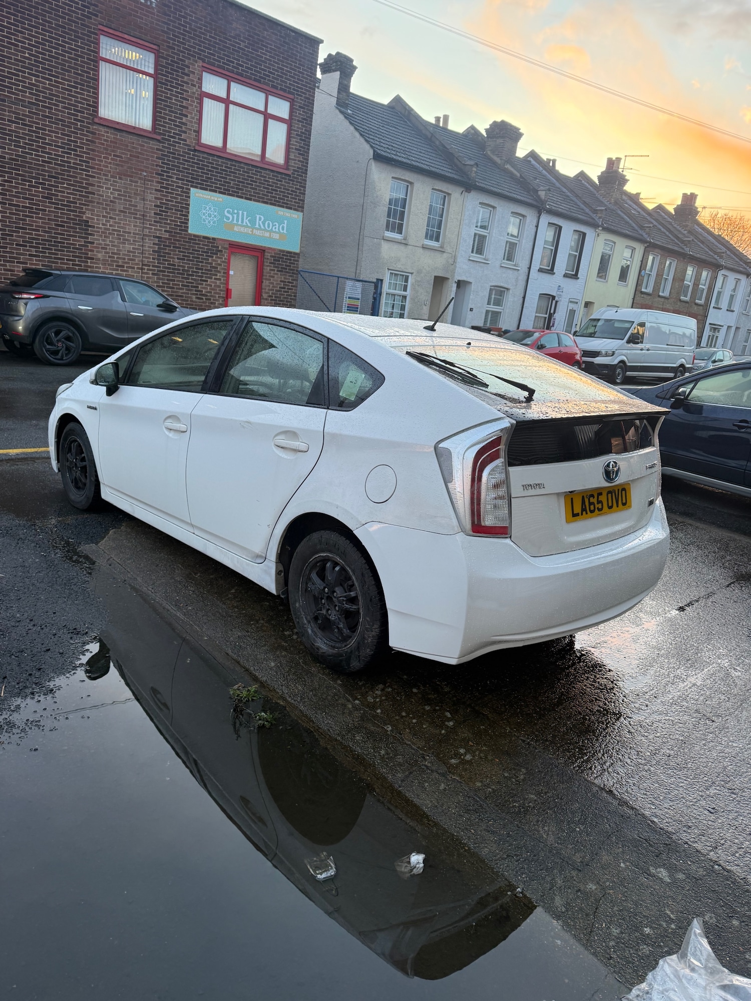 Used Toyota Prius 2015 for sale - 77605320: Photo 5