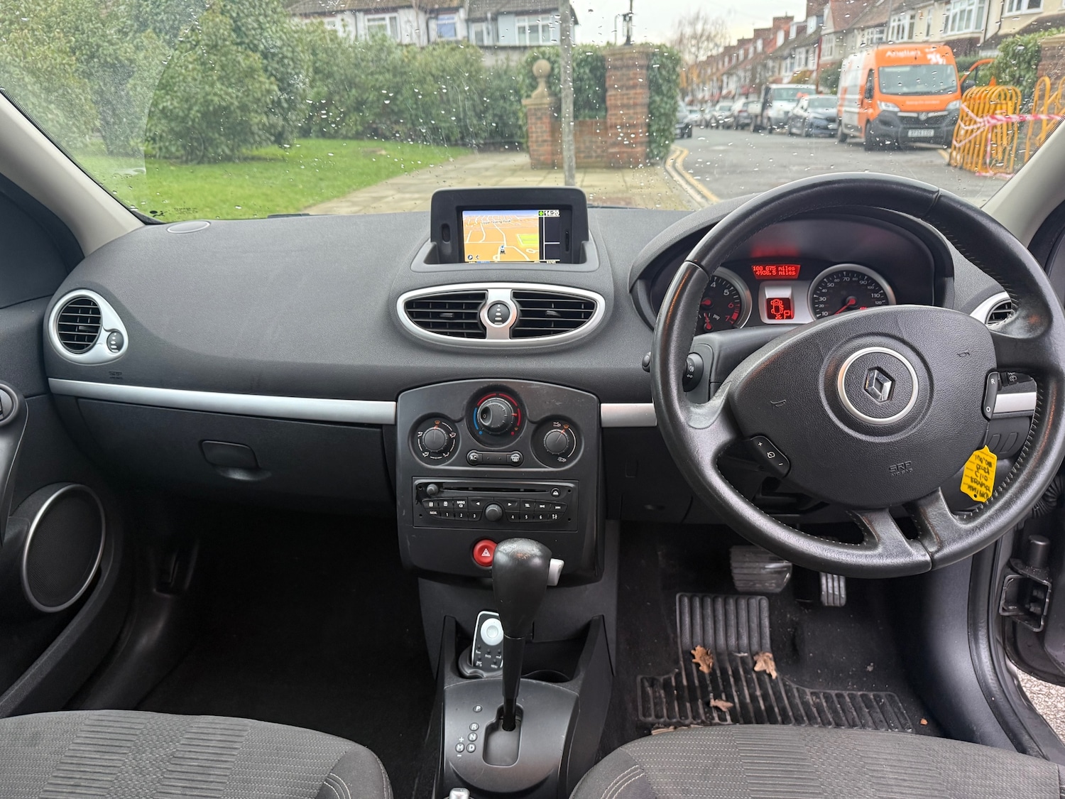 Used Renault Clio 2011 for sale - 77326395: Photo 9