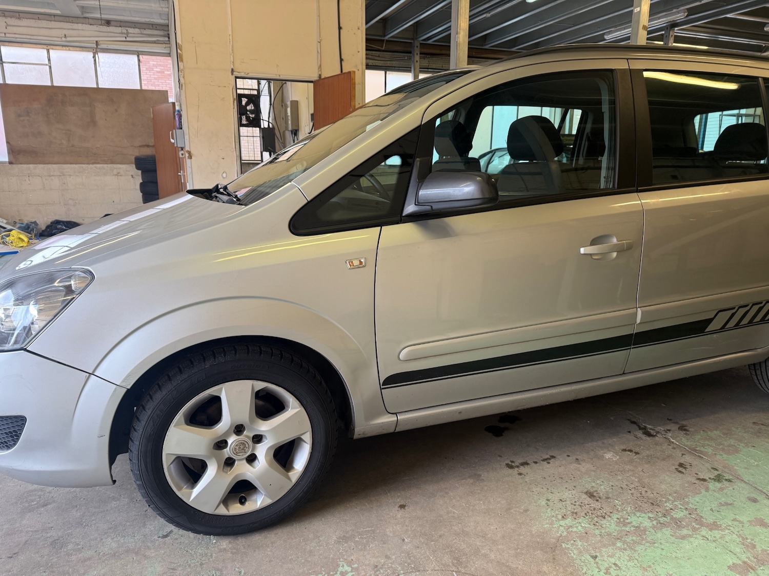 Used Vauxhall Zafira 2014 for sale - 77300325: Photo 4