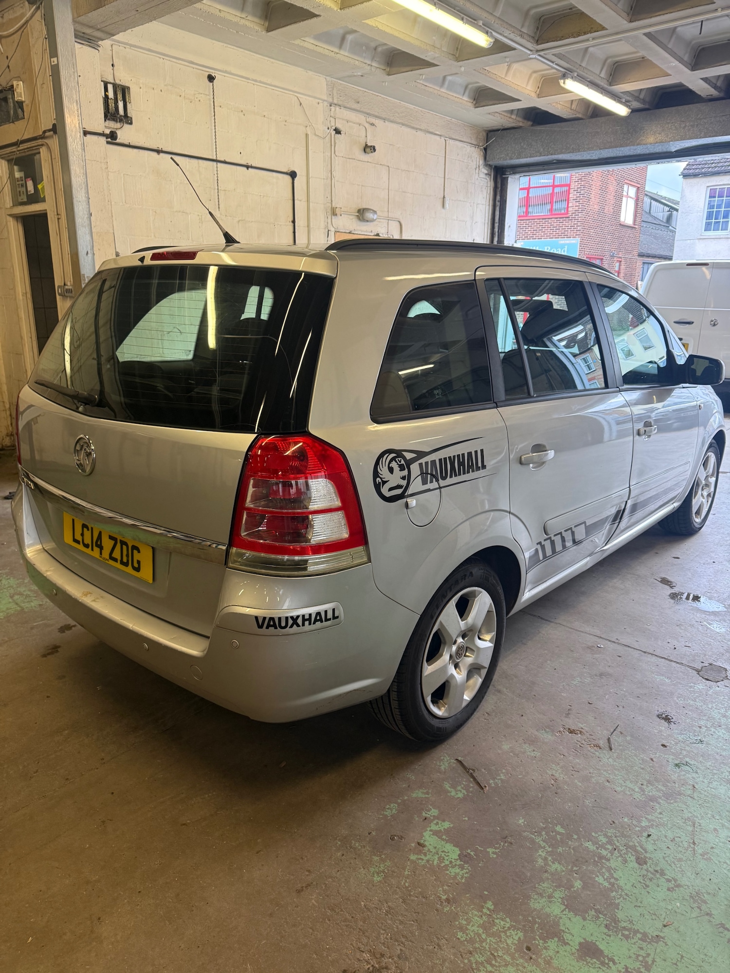 Used Vauxhall Zafira 2014 for sale - 77300325: Photo 9