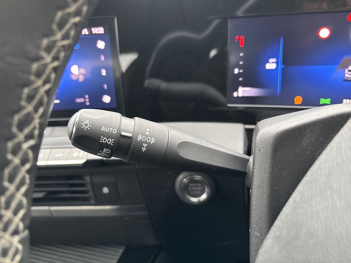 Used Vauxhall Astra 2022 for sale - 76873642: Photo 27