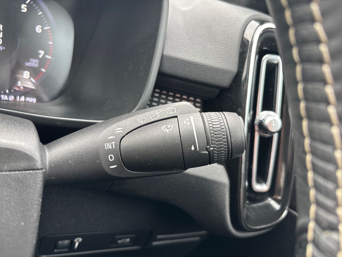 Used Volvo XC40 2020 for sale - 75922023: Photo 29