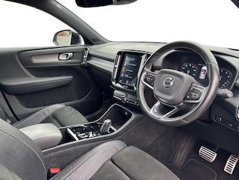 Used Volvo XC40 2020 for sale - 75922023: Photo