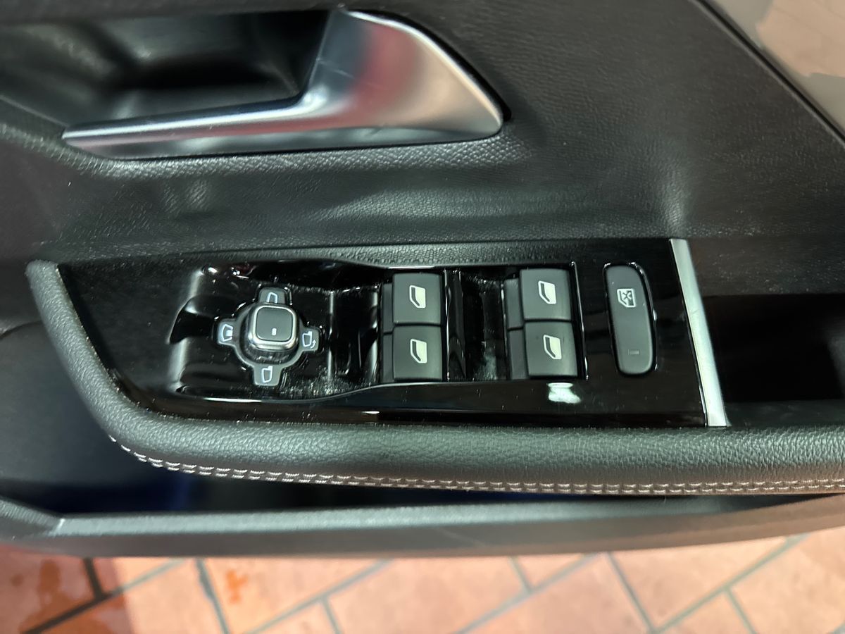 Used Vauxhall Astra 2023 for sale - 77373101: Photo 17