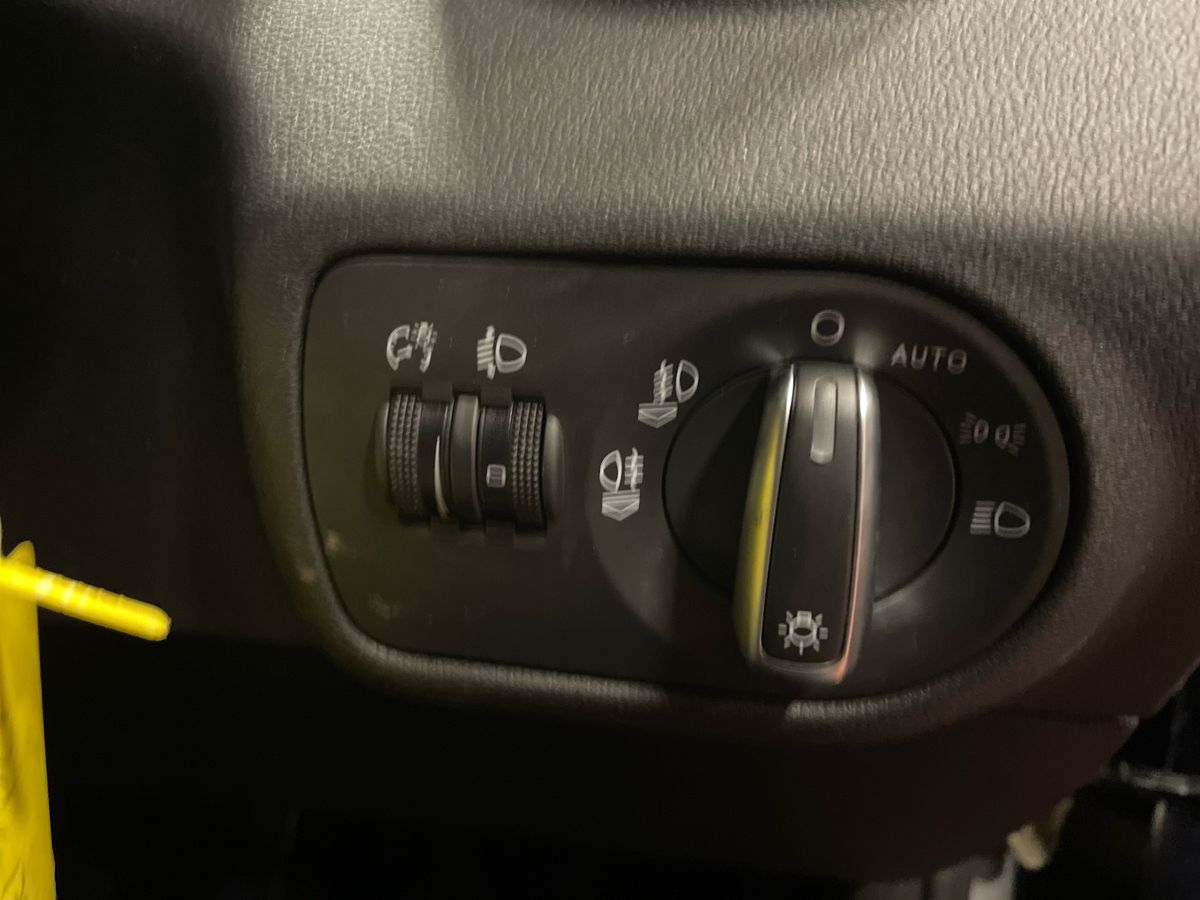 Used Audi A1 2017 for sale - 77526153: Photo 28