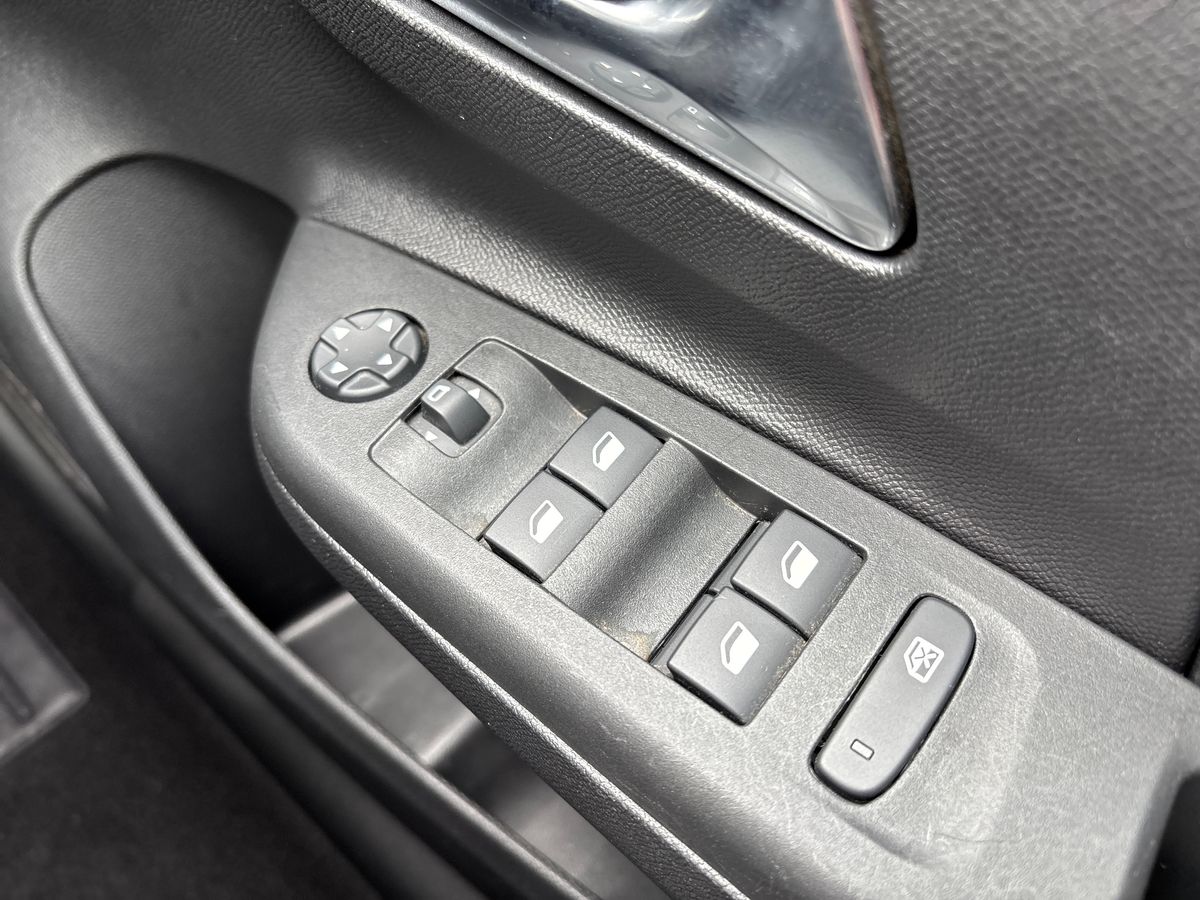 Used Vauxhall Corsa 2023 for sale - 76870209: Photo 17