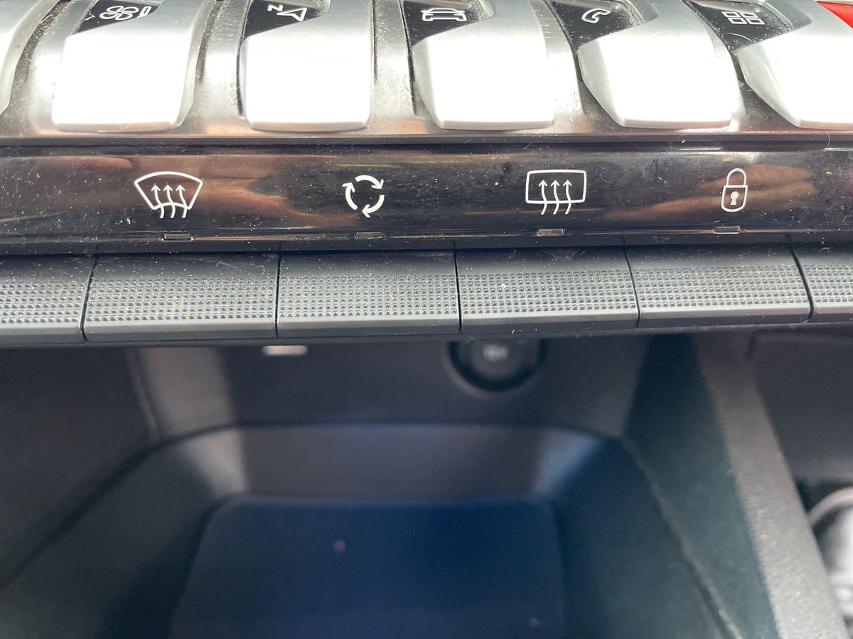 Used Peugeot 5008 2018 for sale - 77406343: Photo 16