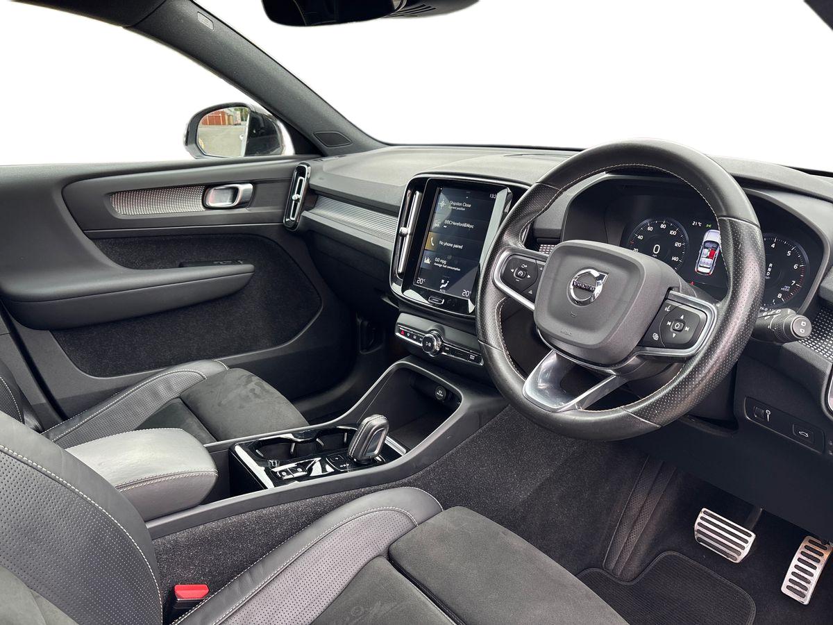 Used Volvo XC40 2020 for sale - 77420369: Photo 3