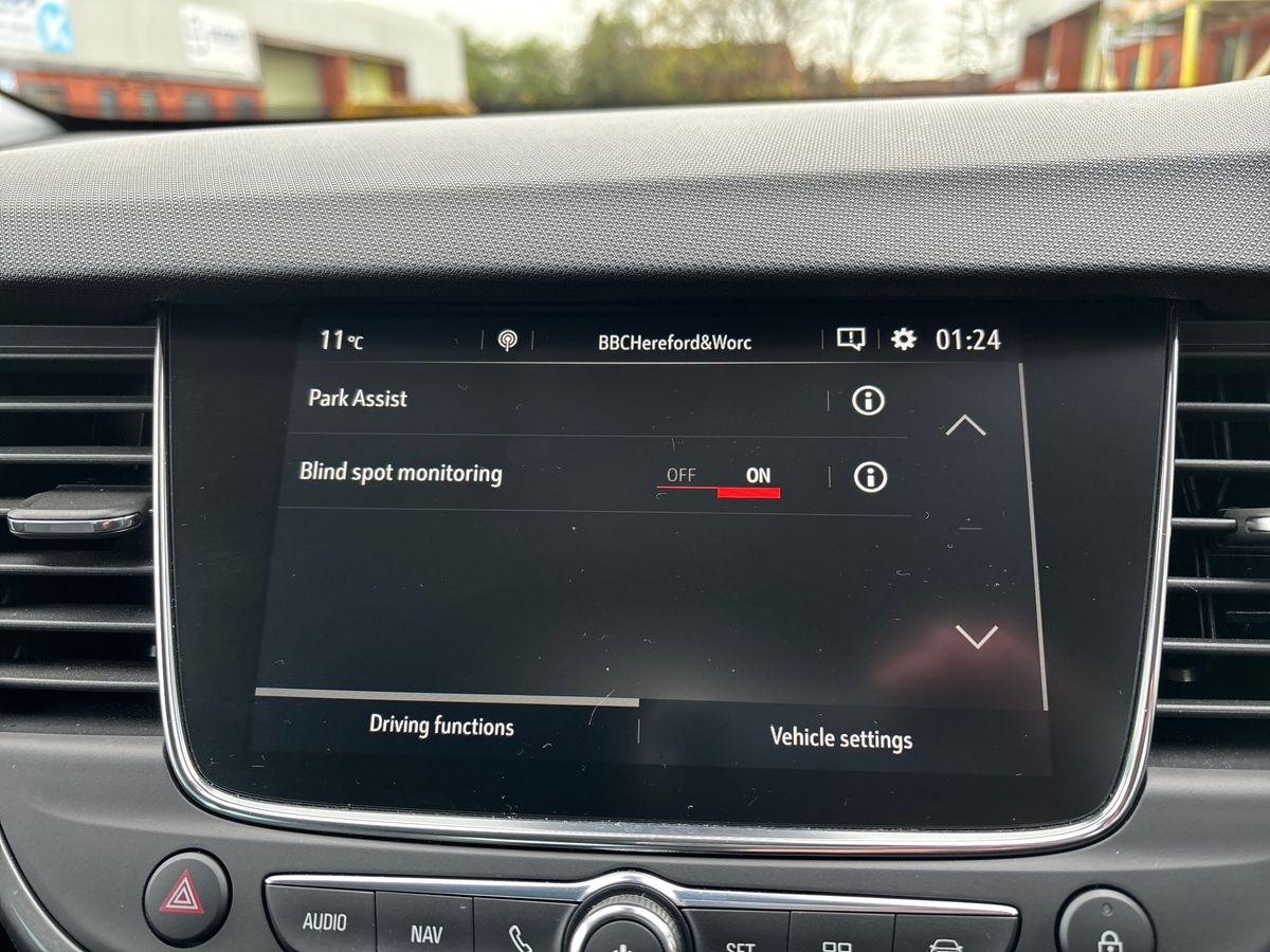 Used Vauxhall Crossland 2022 for sale - 76873655: Photo 31