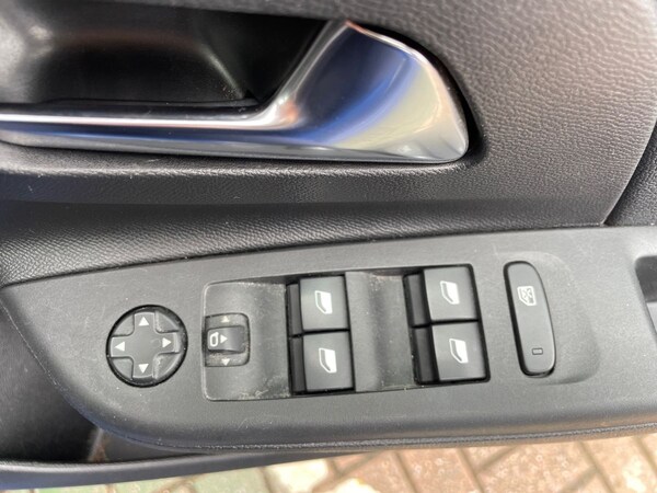 Used Vauxhall Corsa 2022 for sale - 76130855: Photo 17