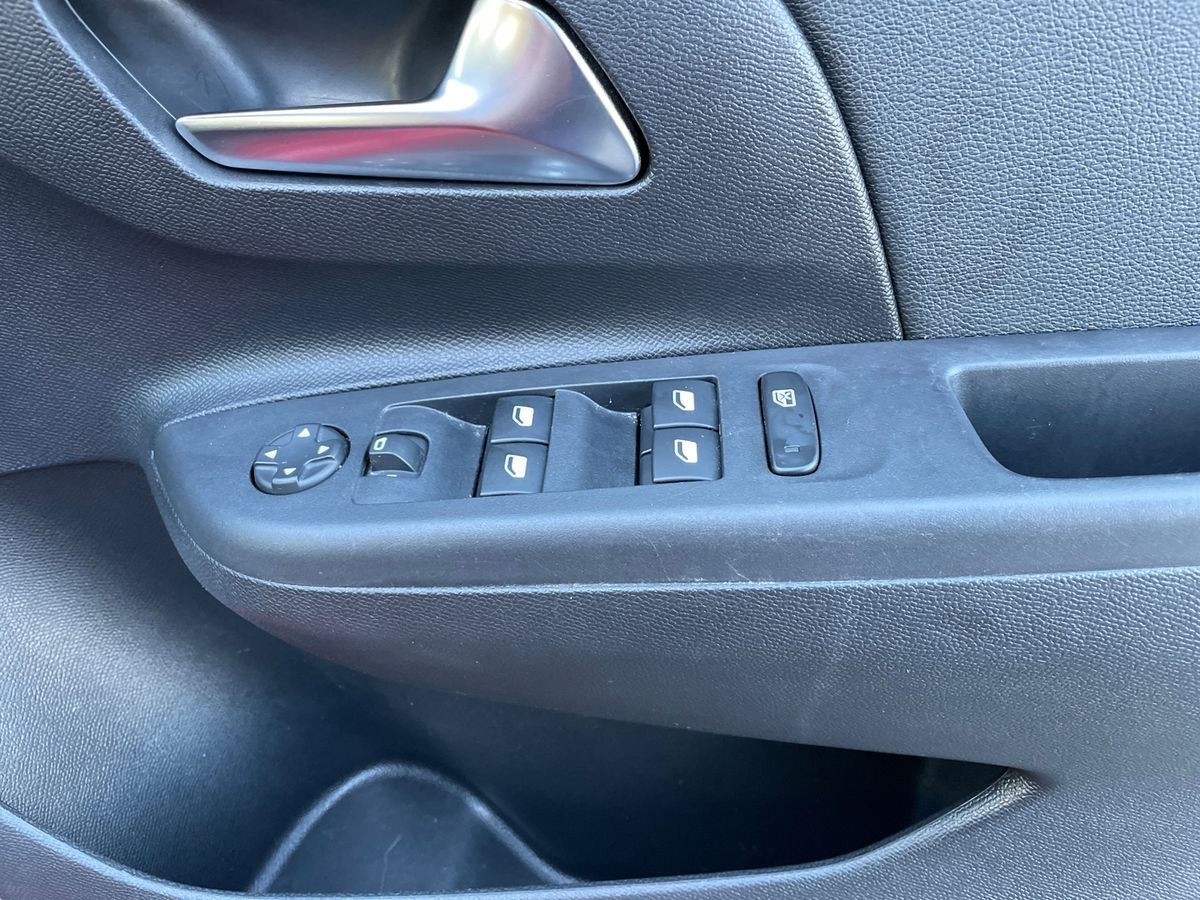 Used Vauxhall Corsa 2023 for sale - 76873679: Photo 17