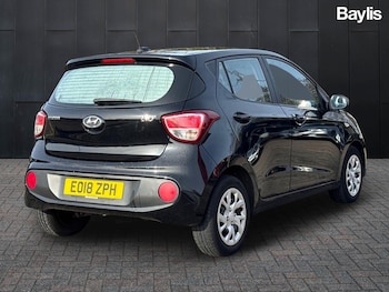 Used Hyundai i10 2018 for sale - 77526174: Photo