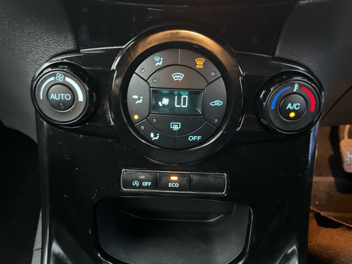 Used Ford Fiesta 2016 for sale - 76872327: Photo 16