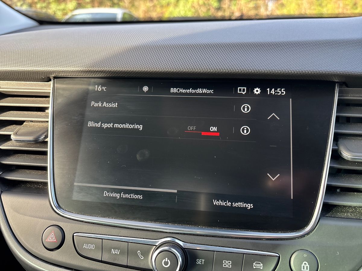 Used Vauxhall Crossland 2023 for sale - 76873649: Photo 32