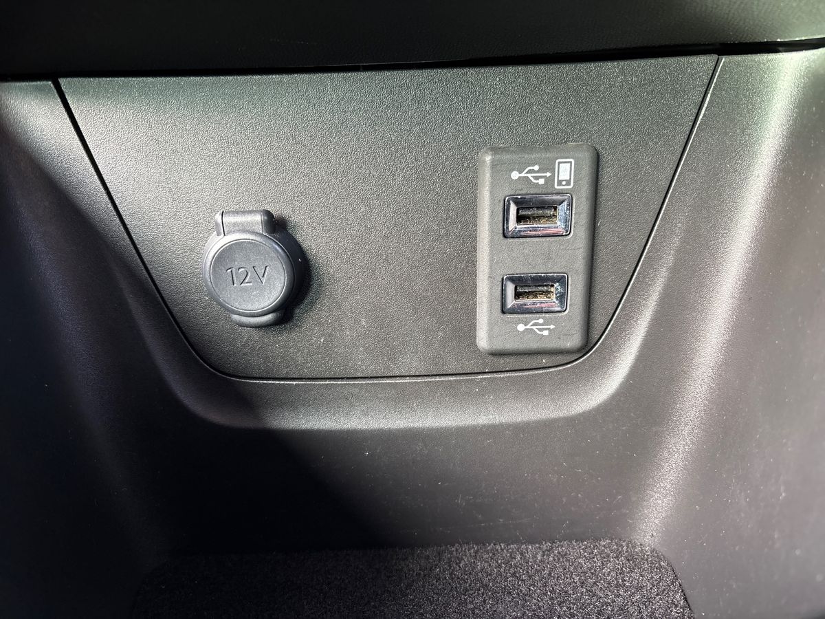 Used Vauxhall Crossland 2023 for sale - 76873649: Photo 35