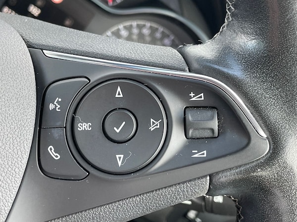 Used Vauxhall Crossland 2022 for sale - 75726010: Photo 23