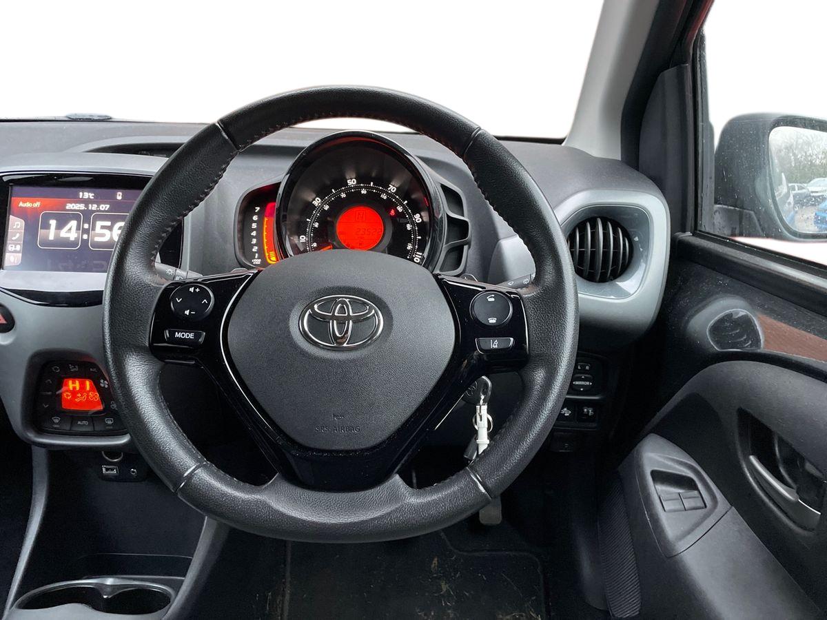 Used Toyota AYGO 2021 for sale - 76874360: Photo 12