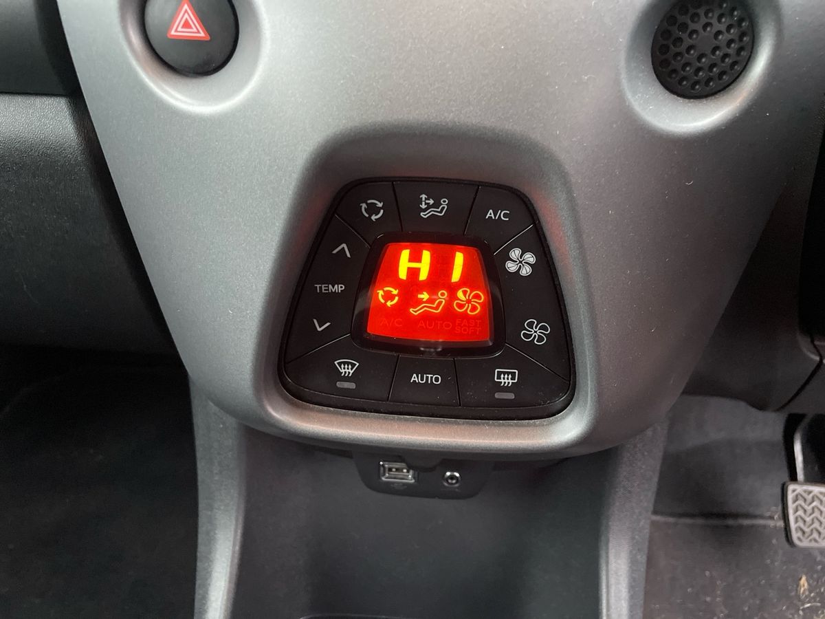 Used Toyota AYGO 2021 for sale - 76874360: Photo 16