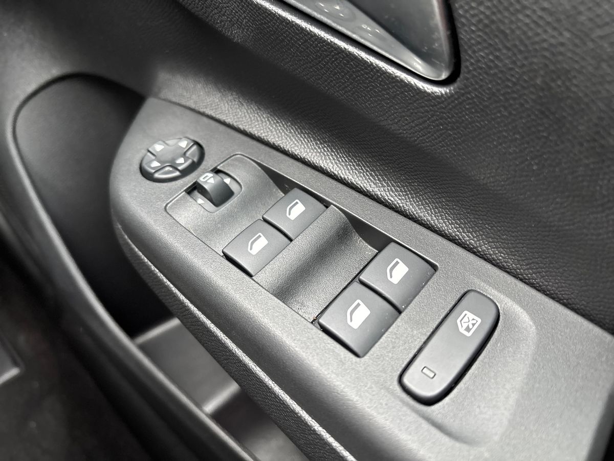 Used Vauxhall Corsa 2023 for sale - 76873671: Photo 17