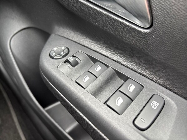 Used Vauxhall Corsa 2023 for sale - 76055729: Photo 17