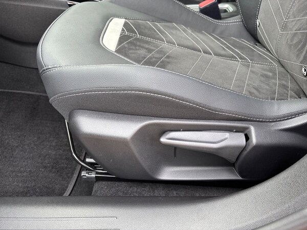 Used Vauxhall Corsa 2023 for sale - 76055729: Photo 40