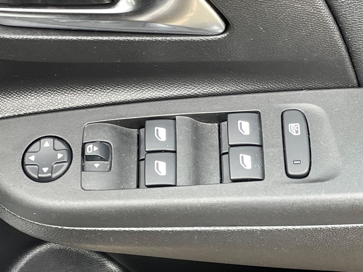 Used Vauxhall Corsa 2021 for sale - 76870894: Photo 17