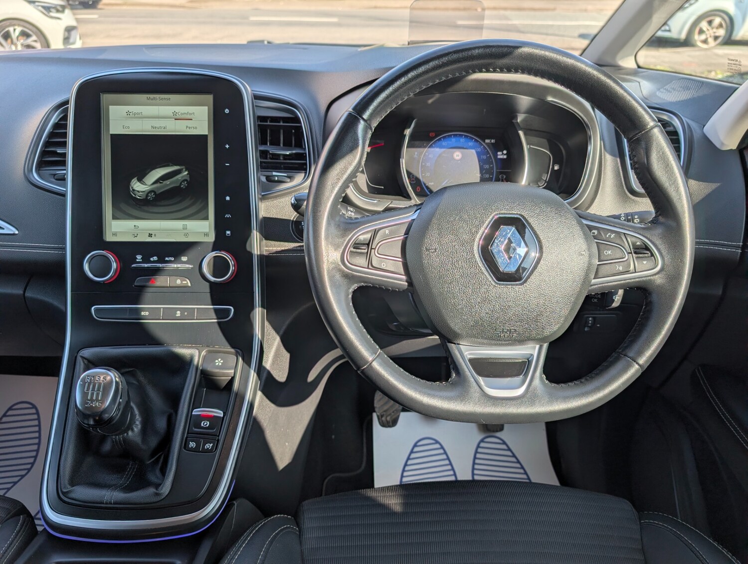 Used Renault Scenic 2017 for sale - 77819108: Photo 21