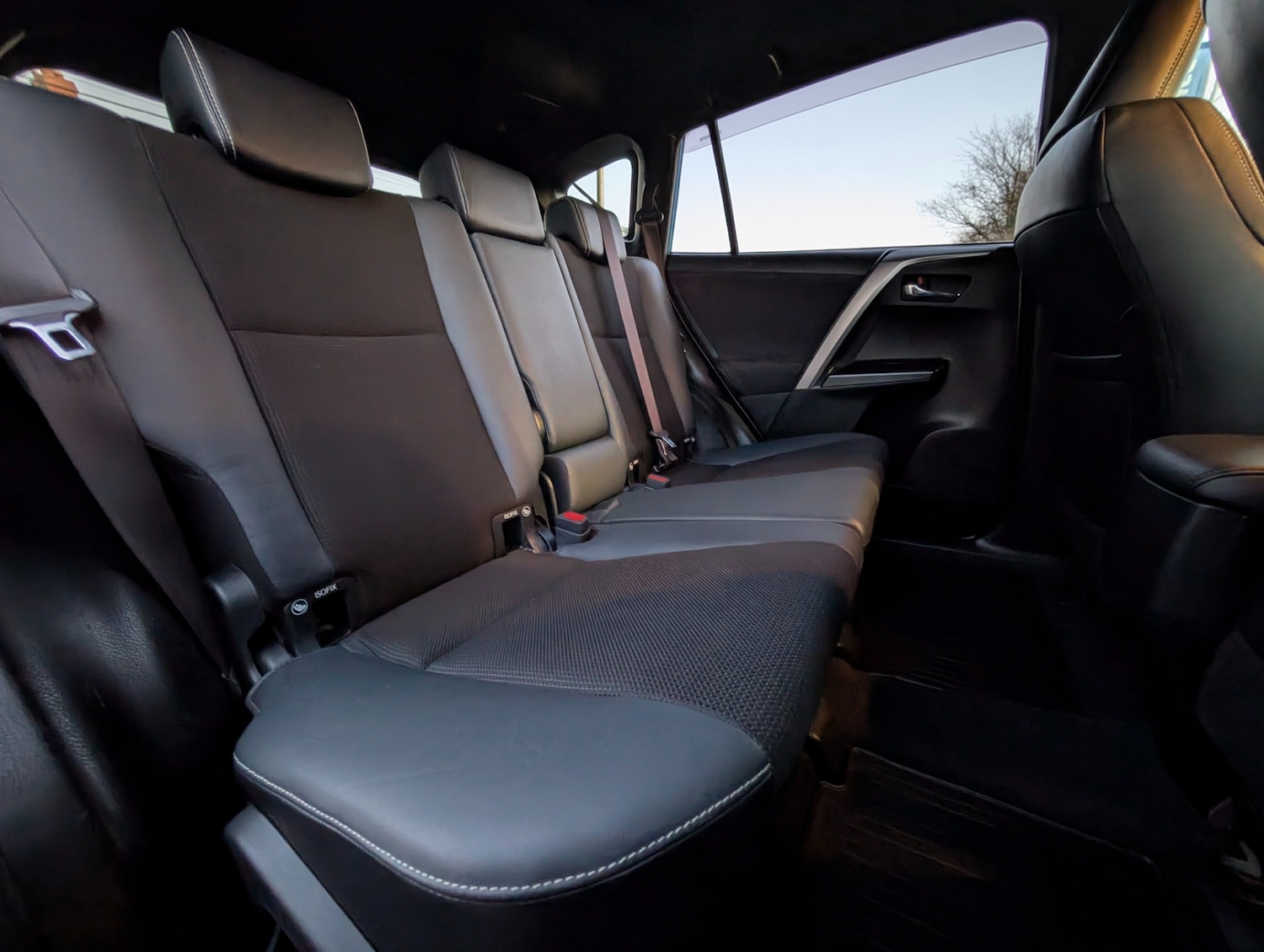 Used Toyota RAV4 2016 for sale - 77113317: Photo 16