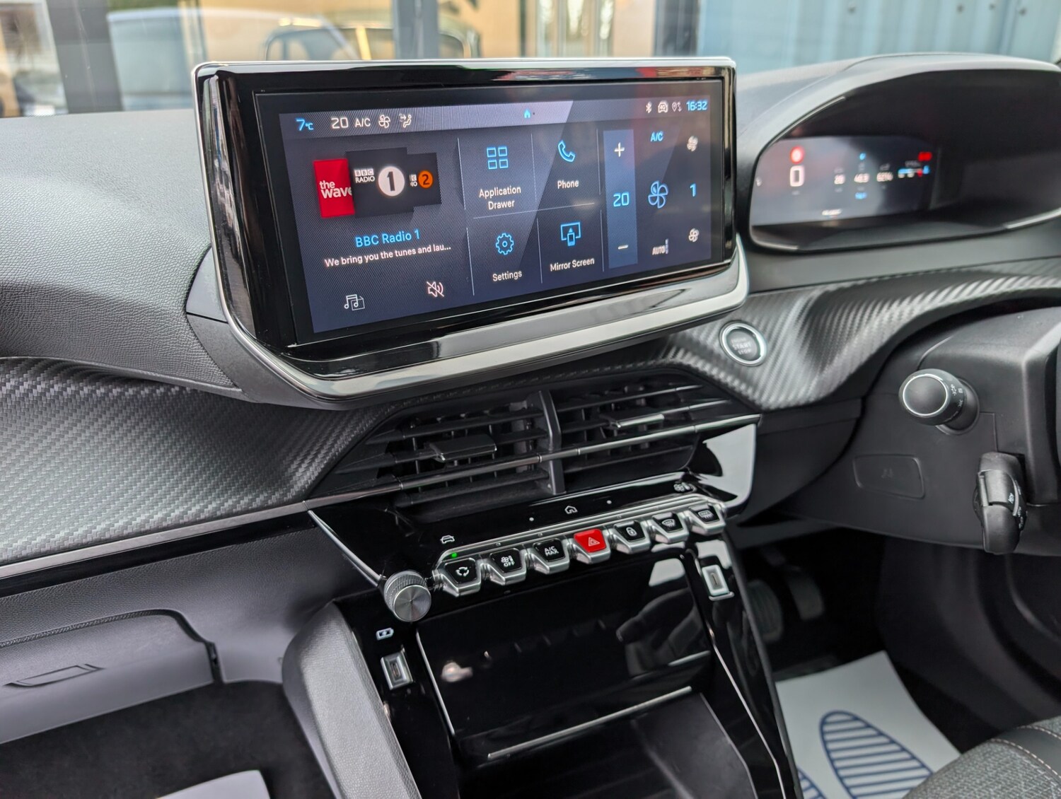 Used Peugeot 2008 2023 for sale - 77628869: Photo 13