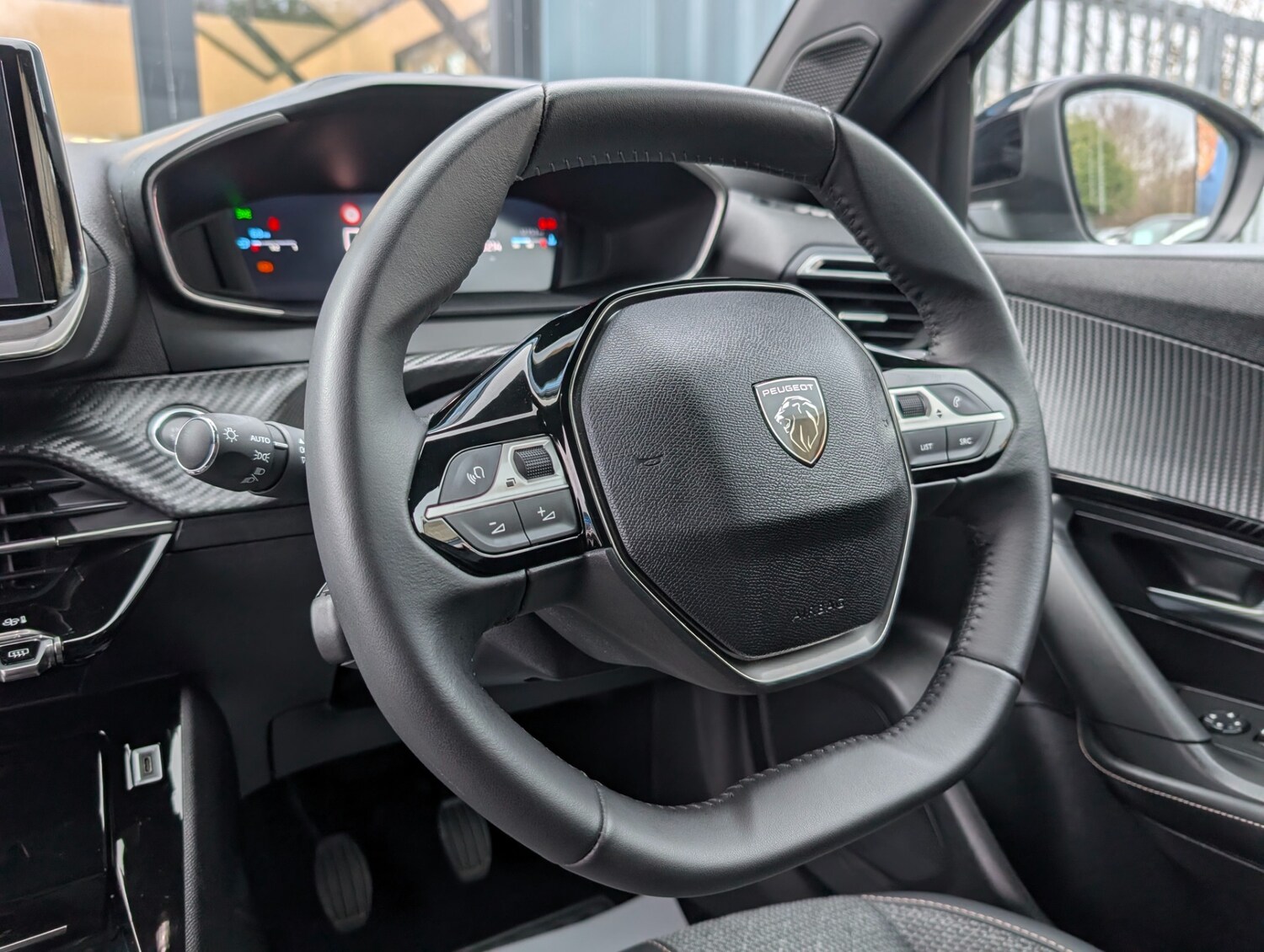 Used Peugeot 2008 2023 for sale - 77628869: Photo 17