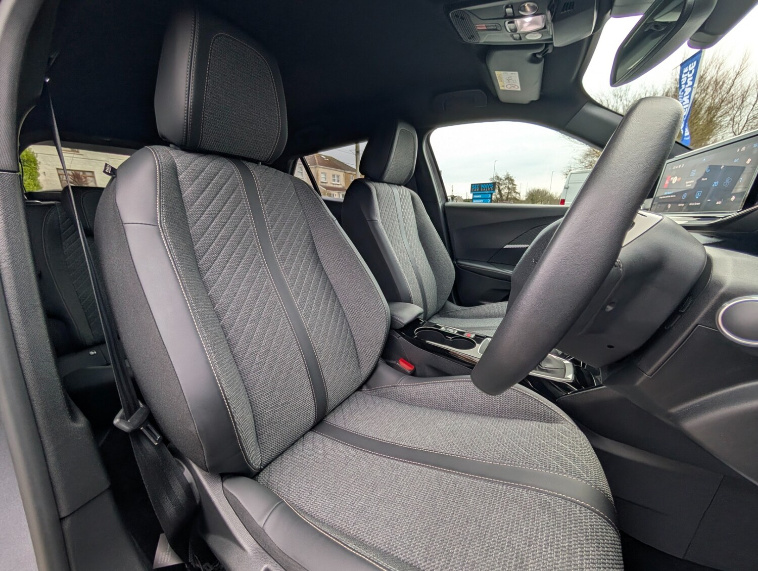 Used Peugeot 2008 2023 for sale - 77628869: Photo 19