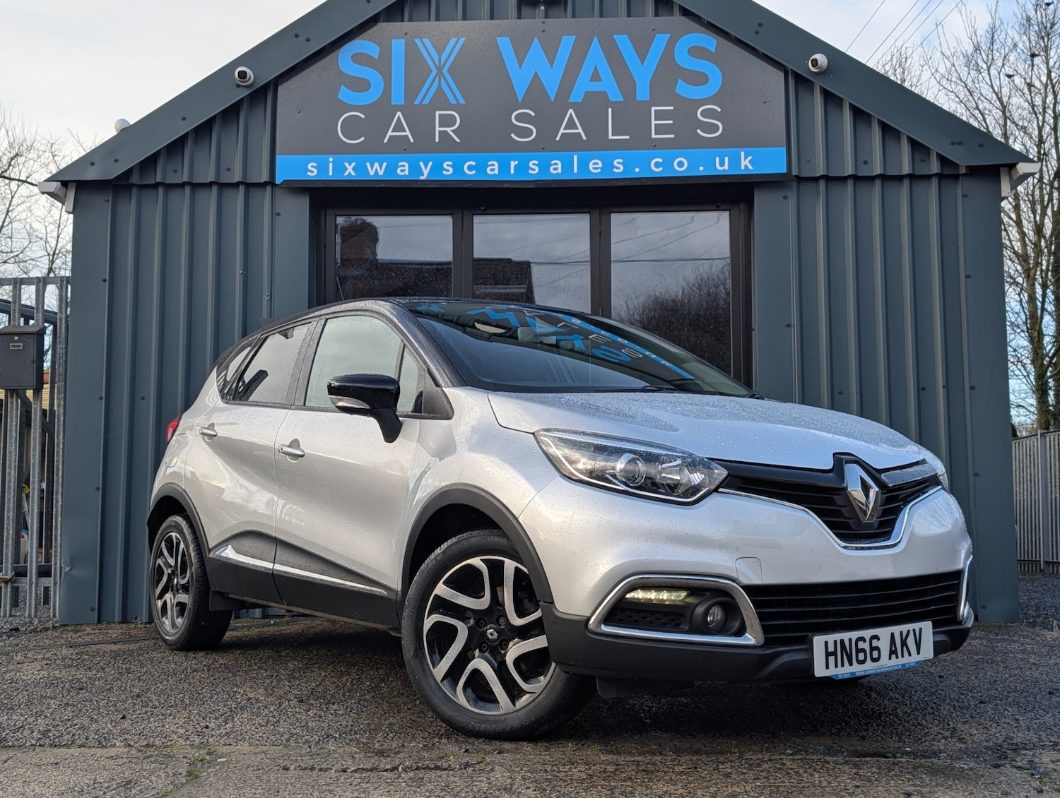 Used Renault Captur 2016 for sale - 77336322: Photo 3