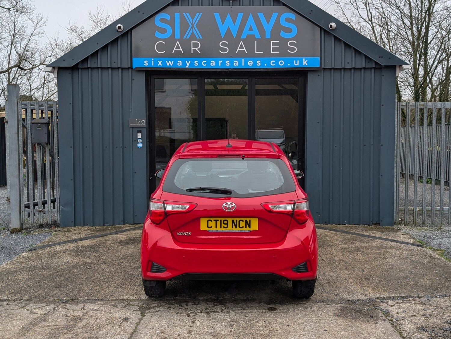 Used Toyota Yaris 2019 for sale - 77819061: Photo 10