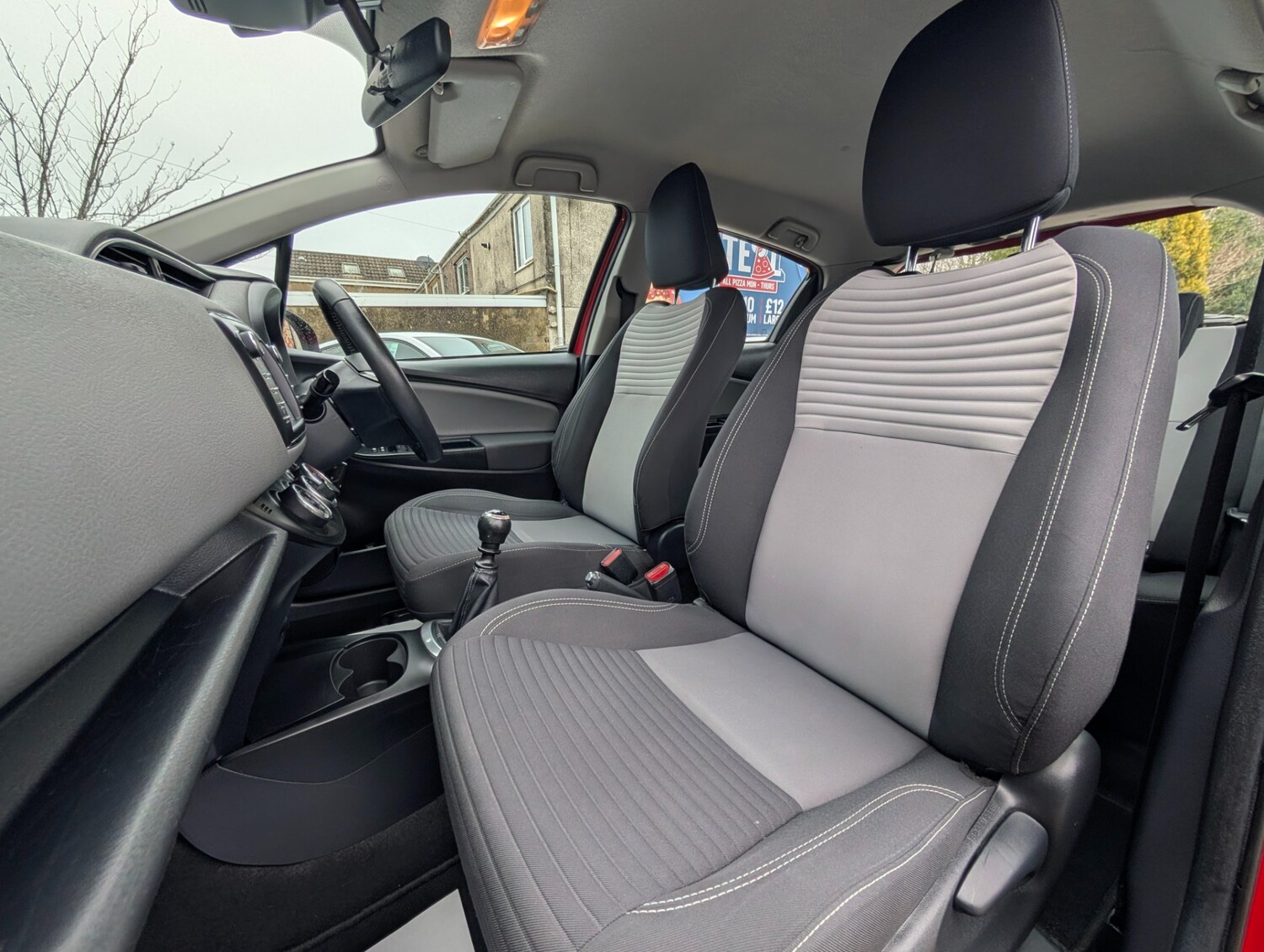 Used Toyota Yaris 2019 for sale - 77819061: Photo 12