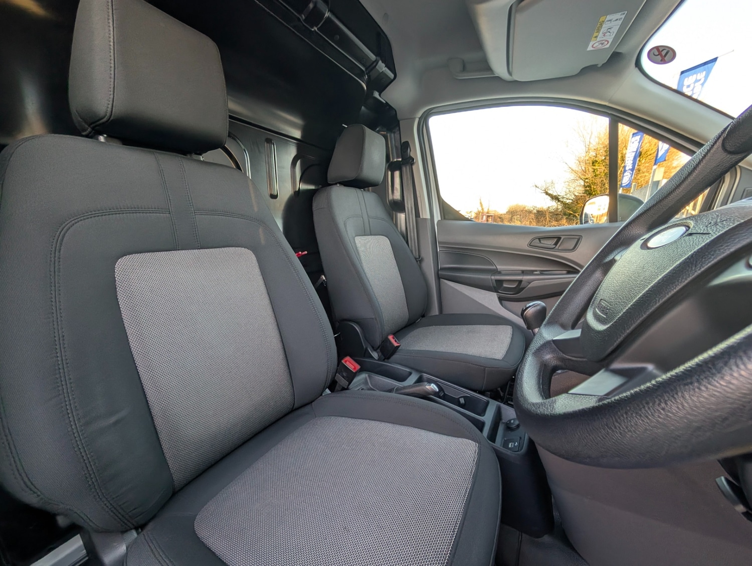 Used Ford Transit Connect 2020 for sale - 76005682: Photo 27